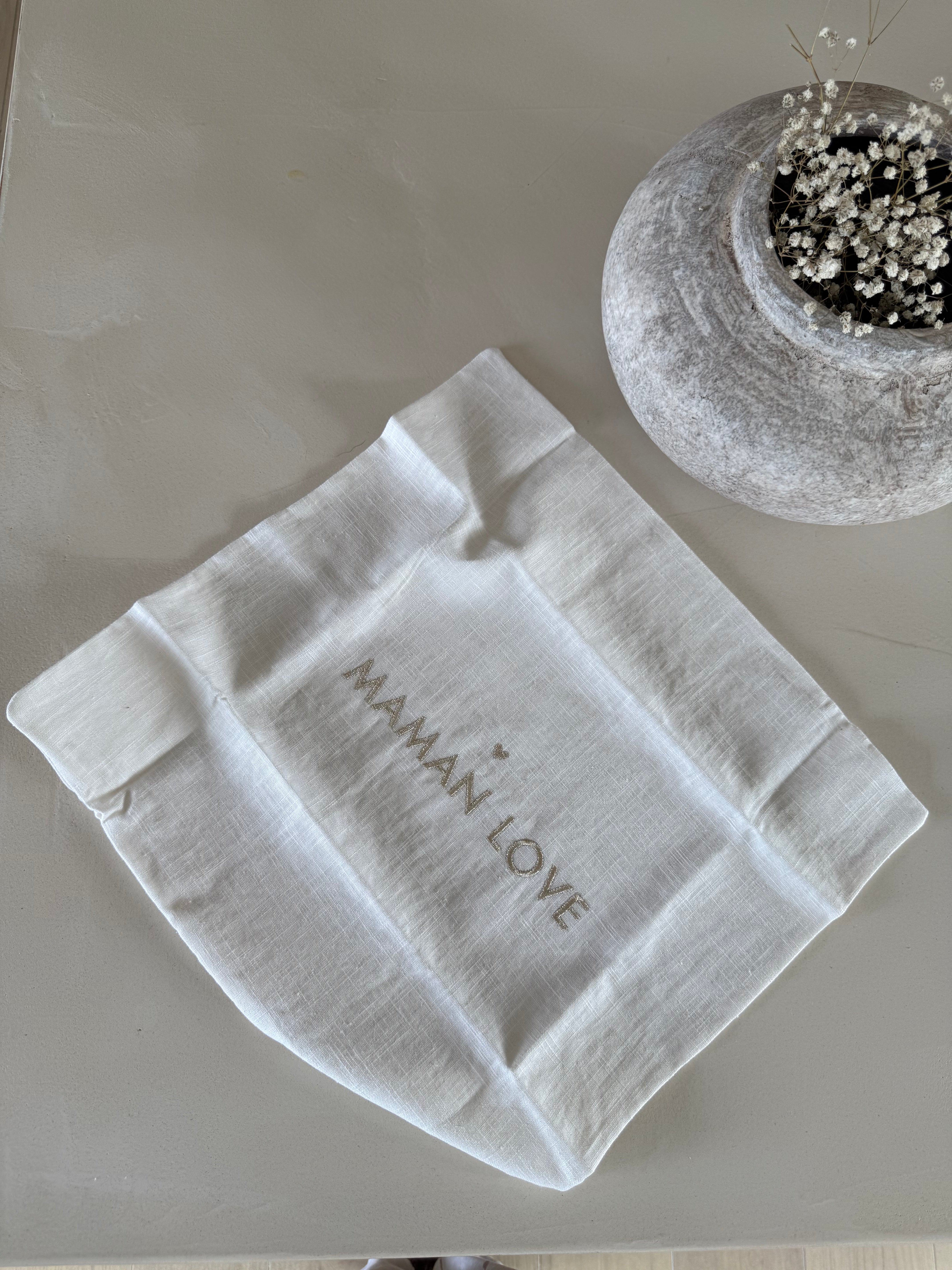 Housse de coussin brodée Maman Love - 100% Lin - Blanc Craie